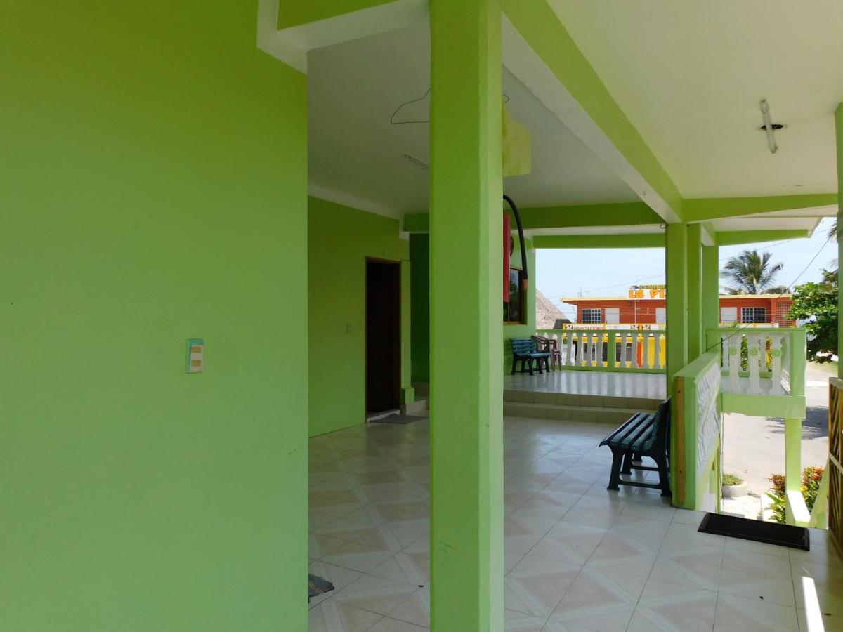 Casa De Huespedes Yoli By Rotamundos Hotell Playa Chachalacas Exteriör bild